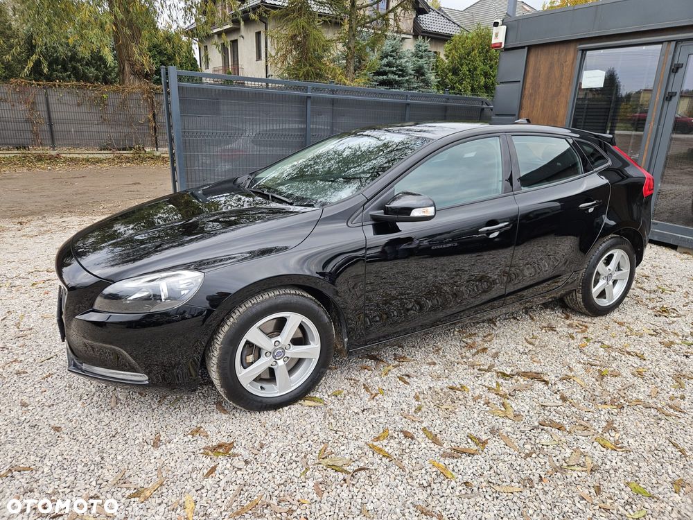 Volvo V40 D3 Momentum - 3