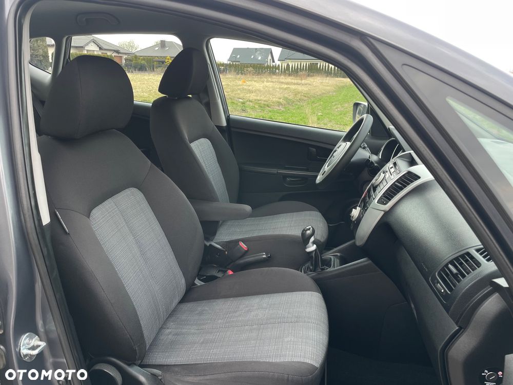 Kia Venga 1.4 CVVT Spirit - 17