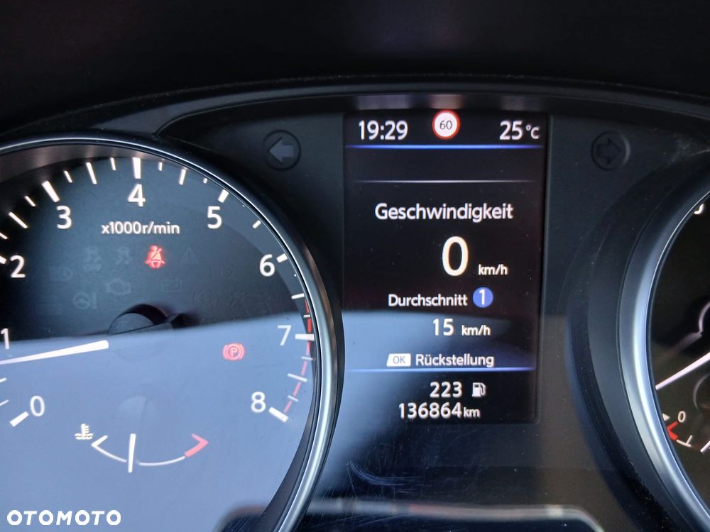 Nissan Qashqai 1.3 DIG-T Visia - 26