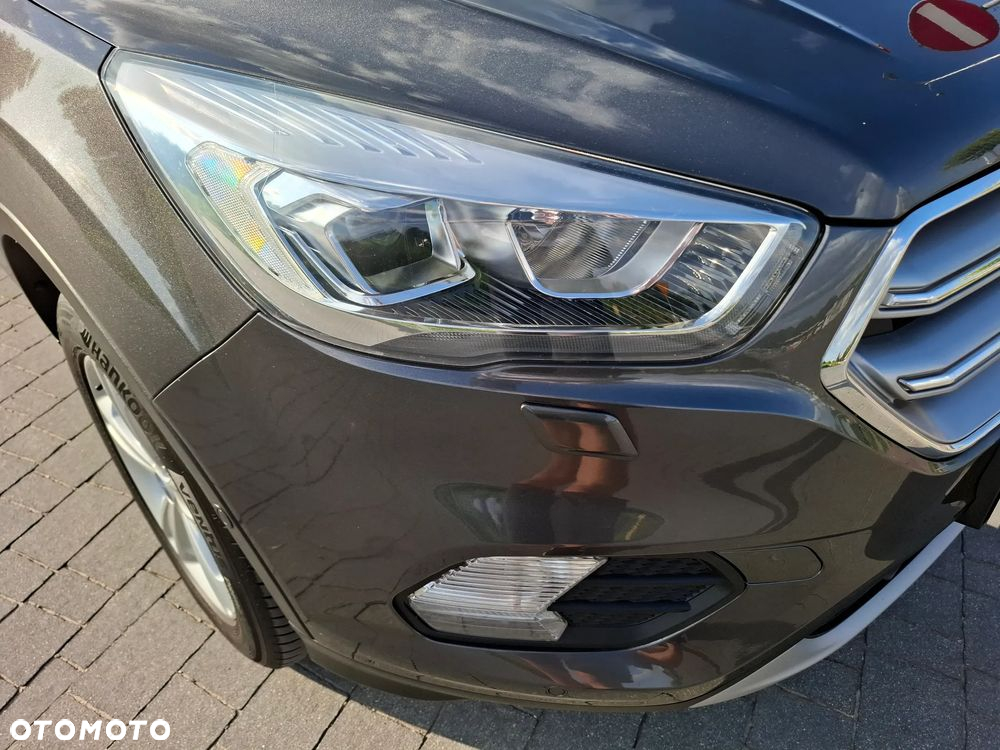 Ford Kuga 1.5 EcoBoost 2x4 Titanium - 19