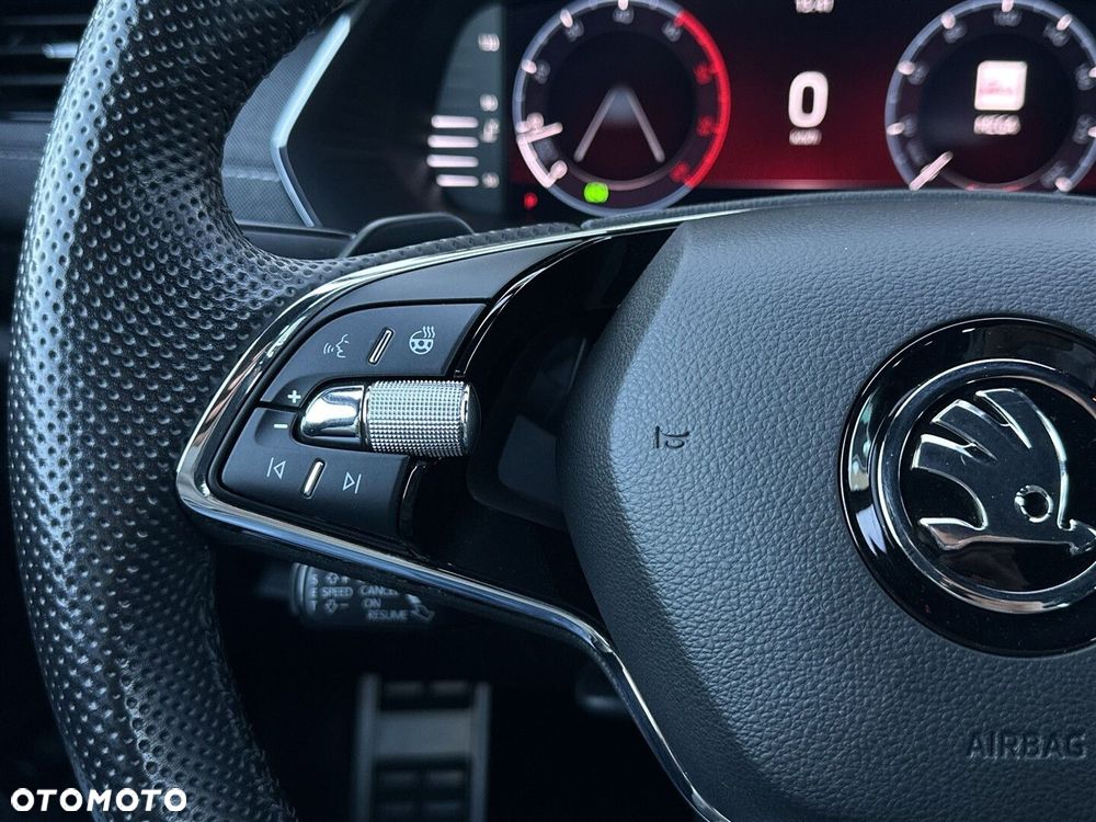 Skoda Octavia 2.0 TDI Sportline DSG - 17