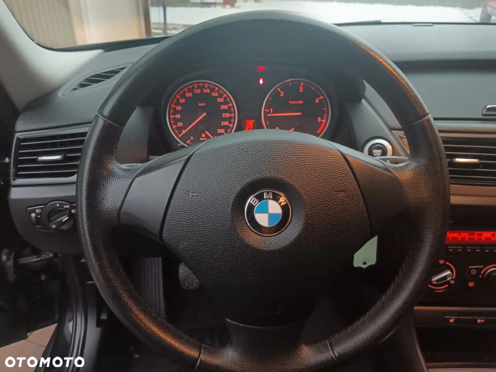 BMW X1 sDrive16d xLine - 14