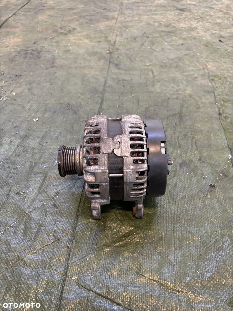 Skoda Octavia IV VW Audi Alternator 03L903017E - 1