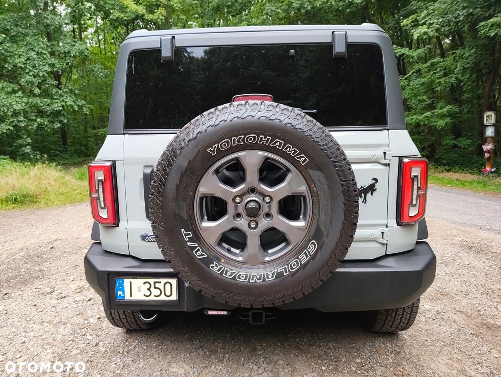 Ford Bronco - 14