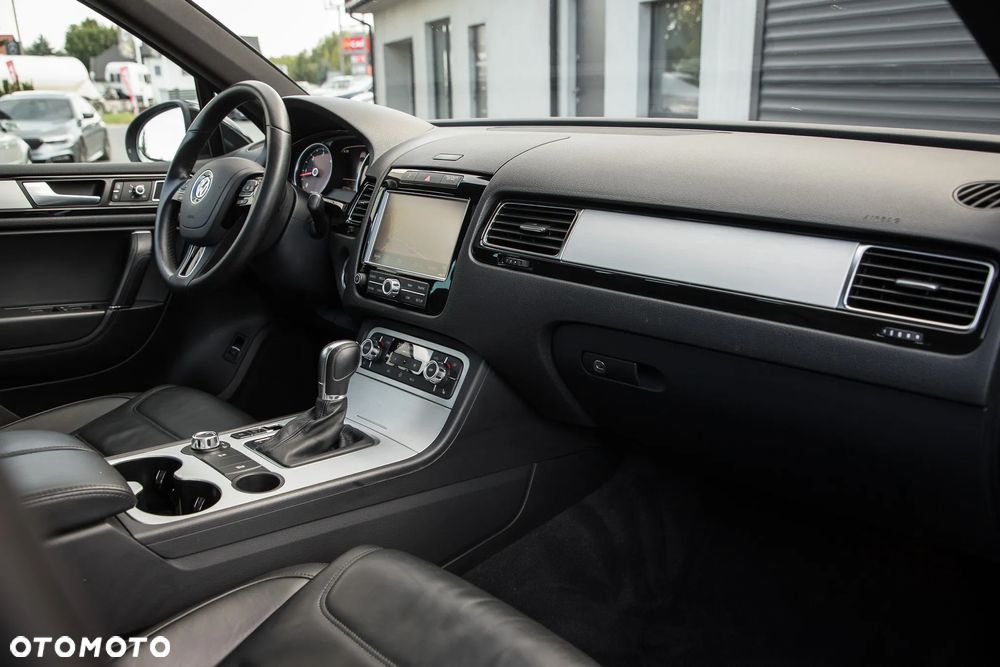 Volkswagen Touareg 3.0 V6 TDI 4XMot BMT - 33