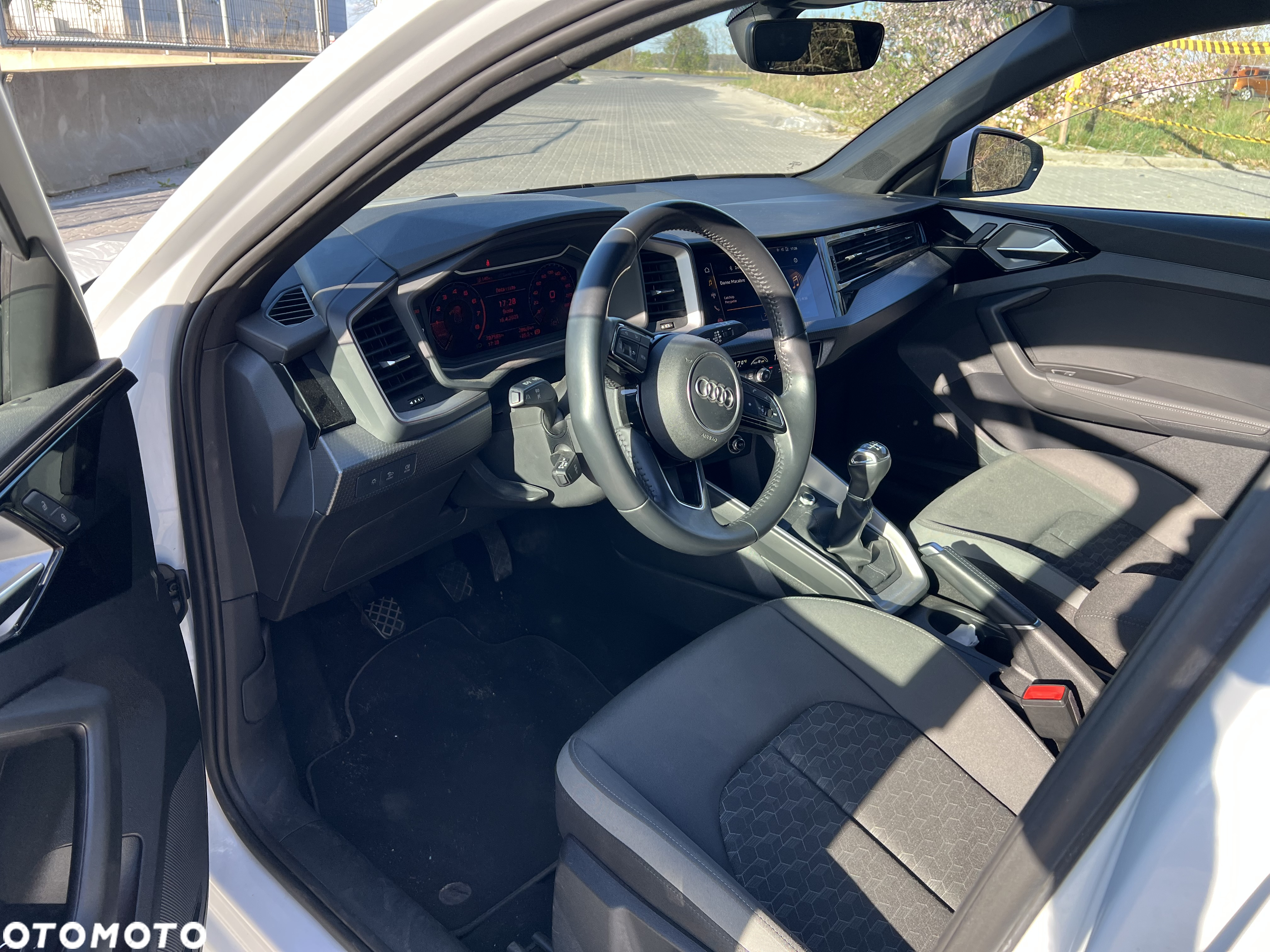 Audi A1 25 TFSI Advanced - 13
