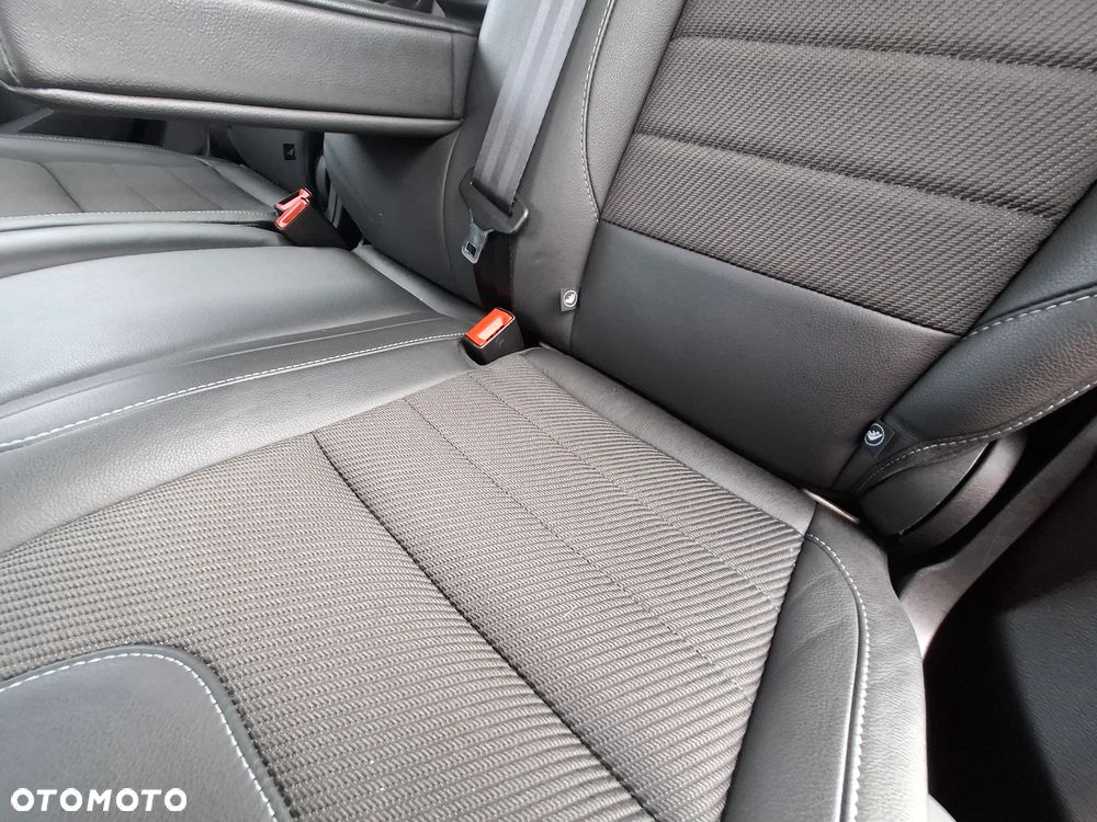 Ford Kuga 2.0 TDCi FWD Titanium - 17