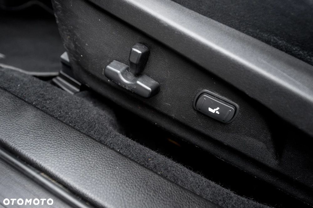 Subaru Legacy 2.0R Automatik Comfort - 26