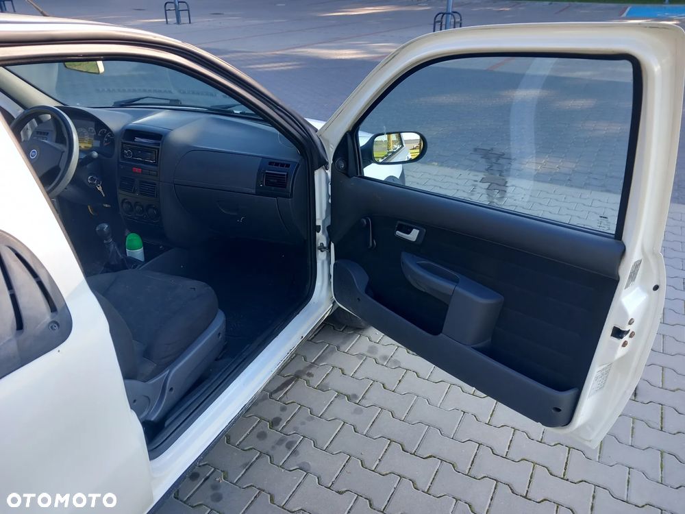 Fiat Strada - 12