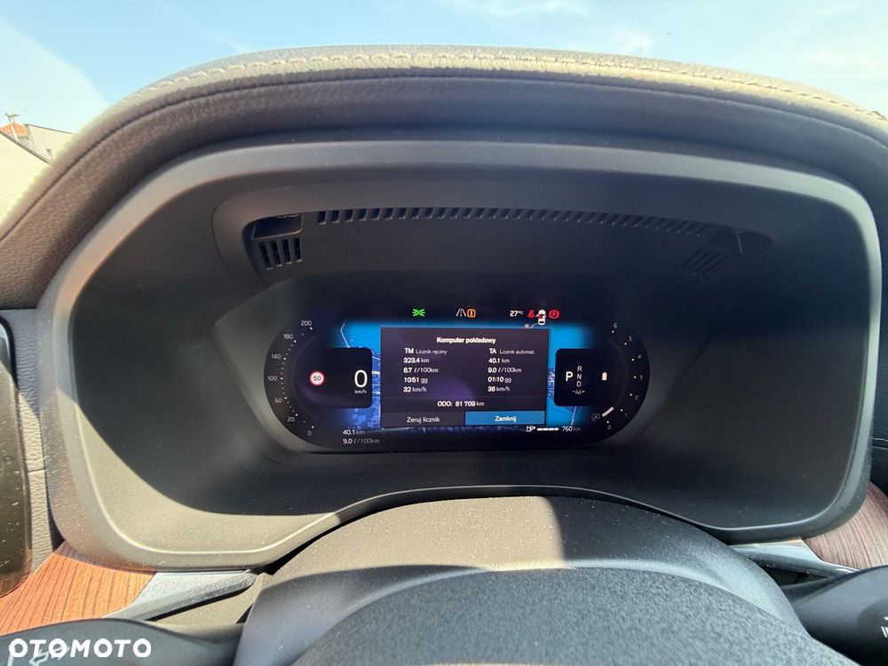Volvo XC 60 B5 D AWD Ultimate Dark - 12