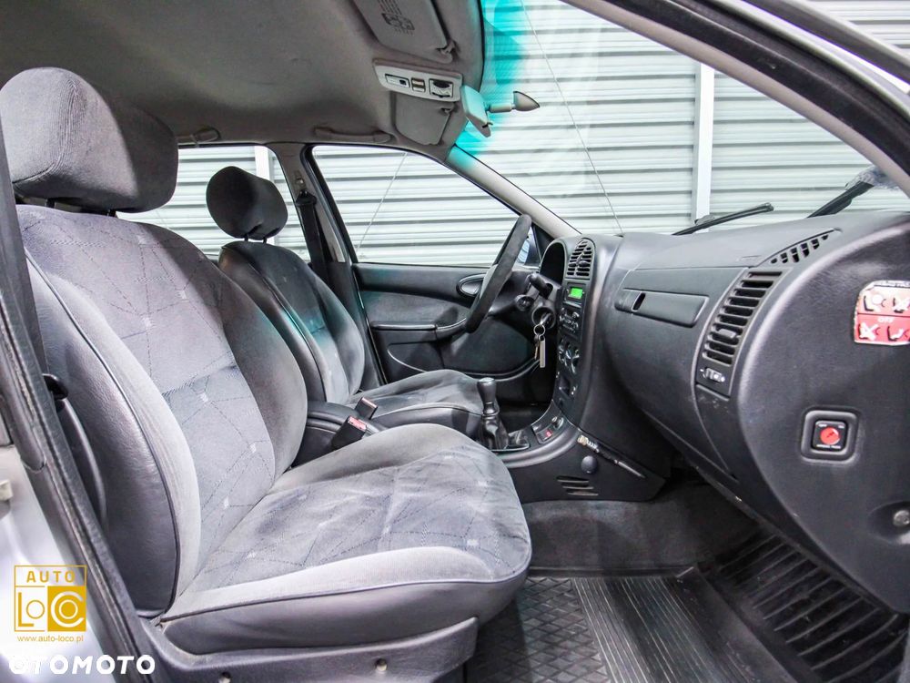 Citroën Xsara 1.6i SX - 7