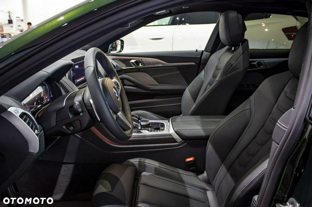 BMW Seria 8 - 12