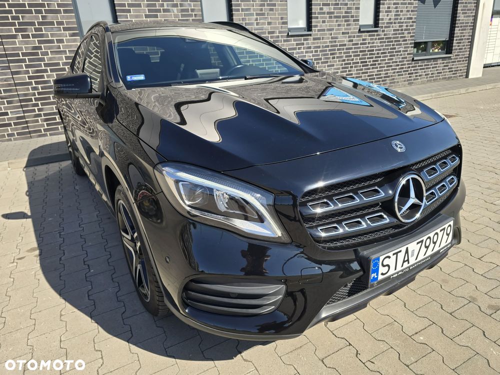 Mercedes-Benz GLA 200 7G-DCT AMG Line - 34