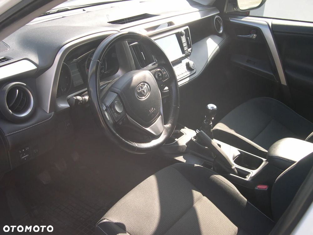 Toyota RAV4 2.0 D-4D 4x2 Start-Stop - 8