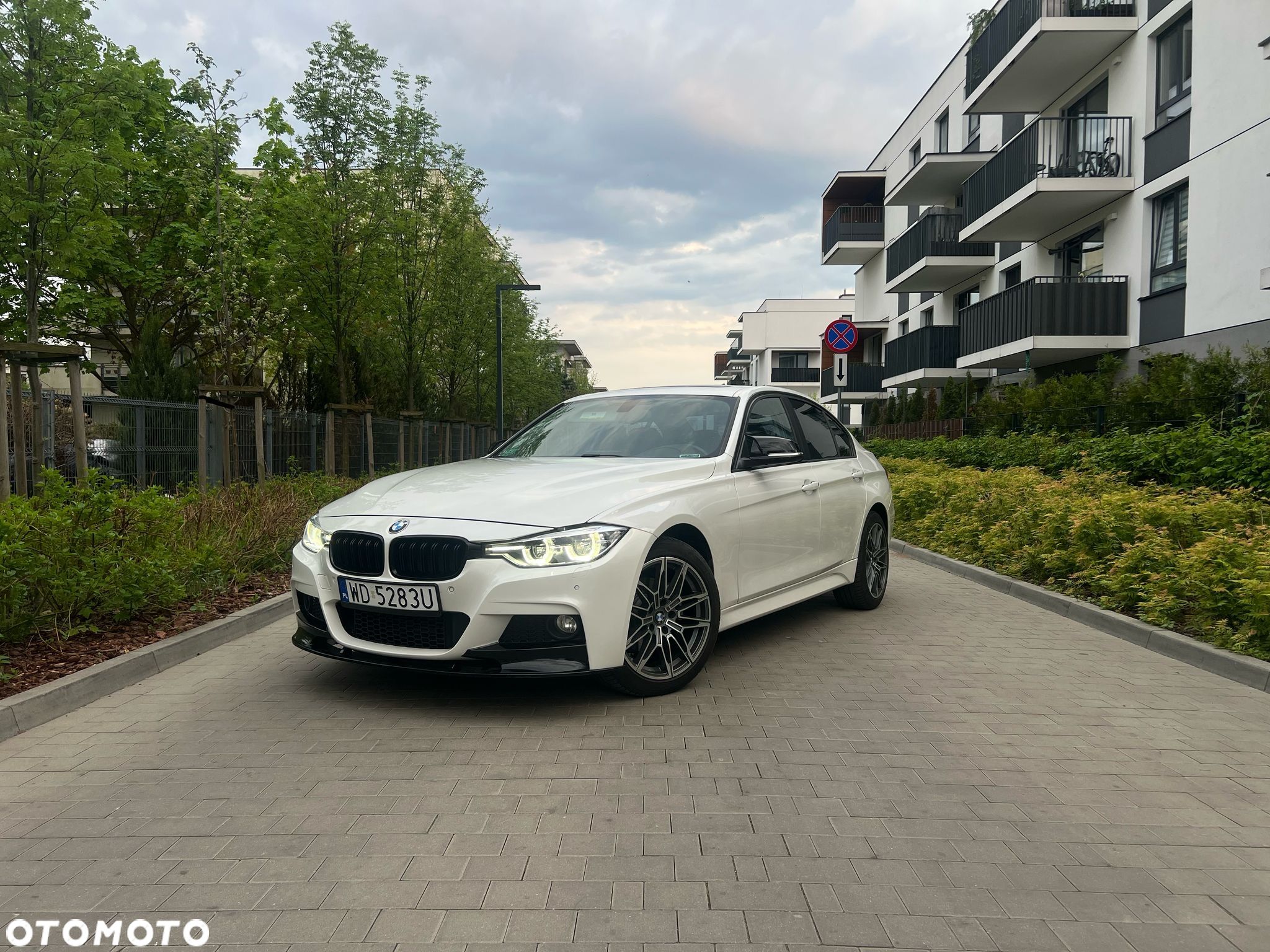 BMW Seria 3 320i - 1