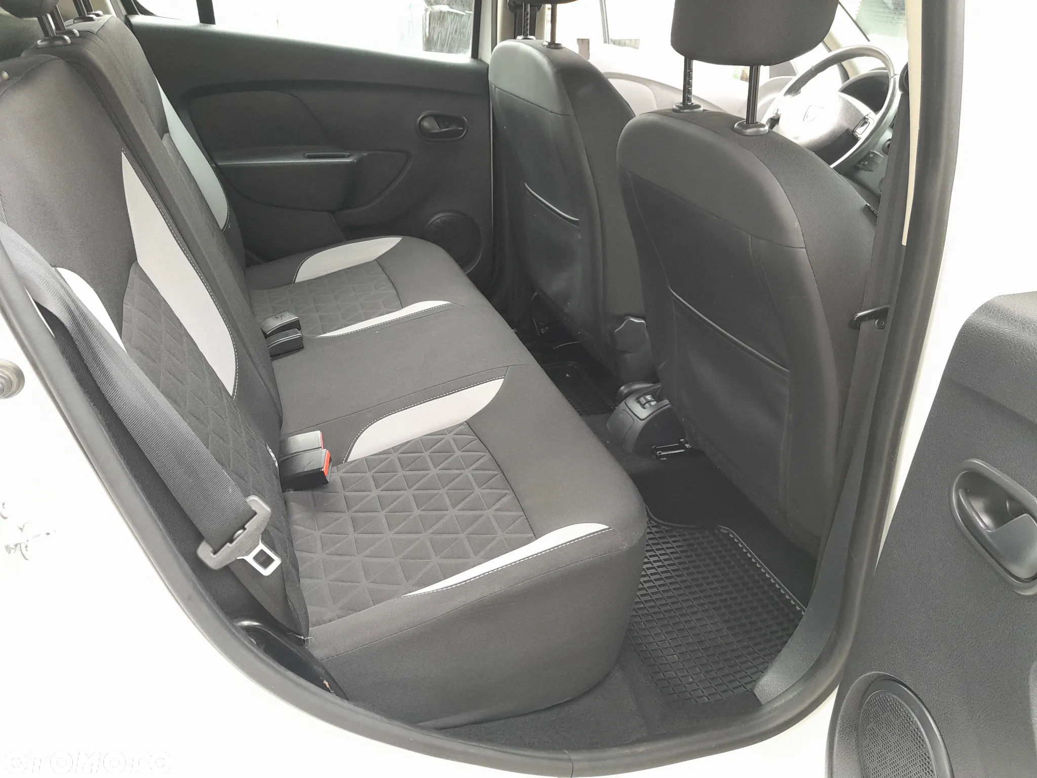 Dacia Sandero Stepway - 14