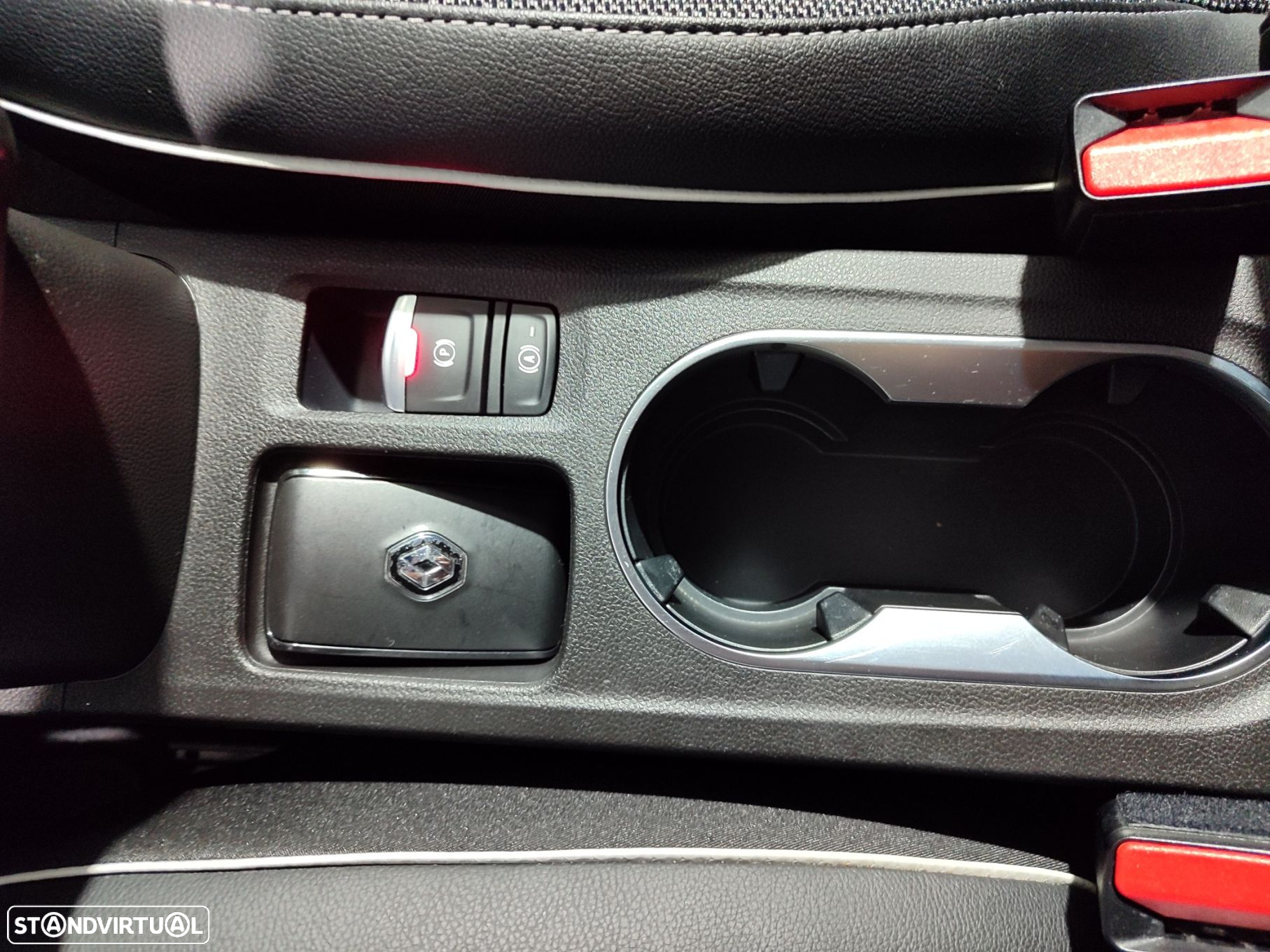 Renault Captur 1.6 E-Tech Plug-In Intens - 36