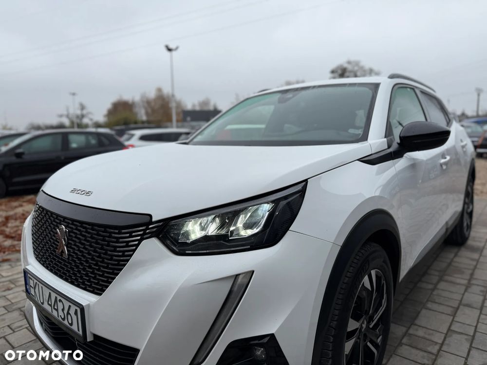 Peugeot 2008 1.2 PureTech Allure S&S EAT8 - 32