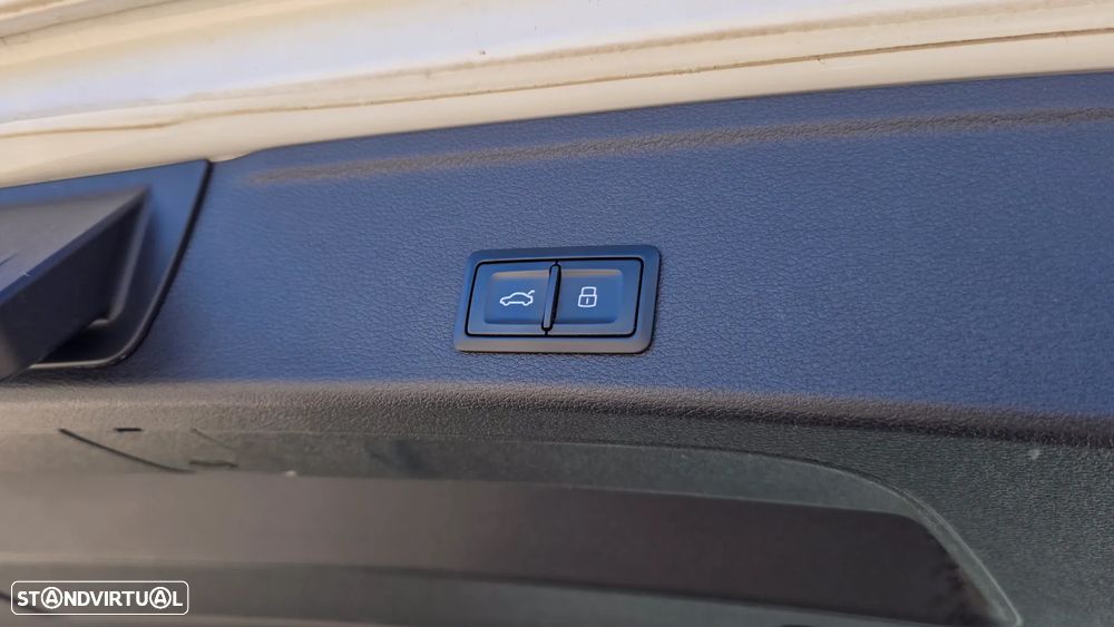 Audi A4 Avant 2.0 TDI DPF clean quattro S tronic S line Sport Pack - 12