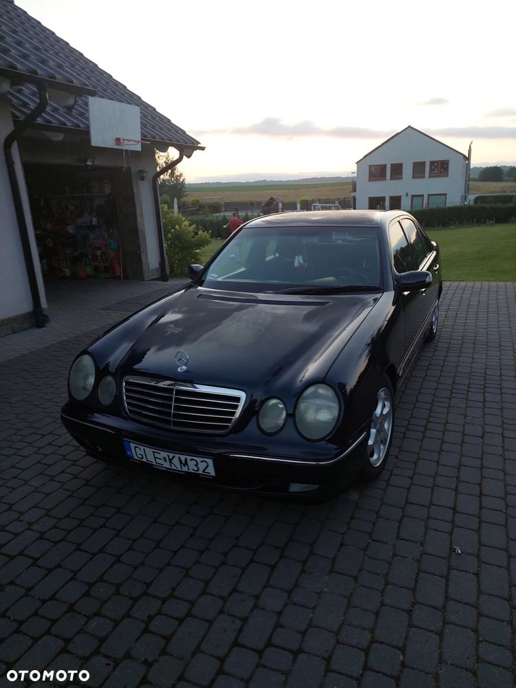 Mercedes-Benz Klasa E - 3
