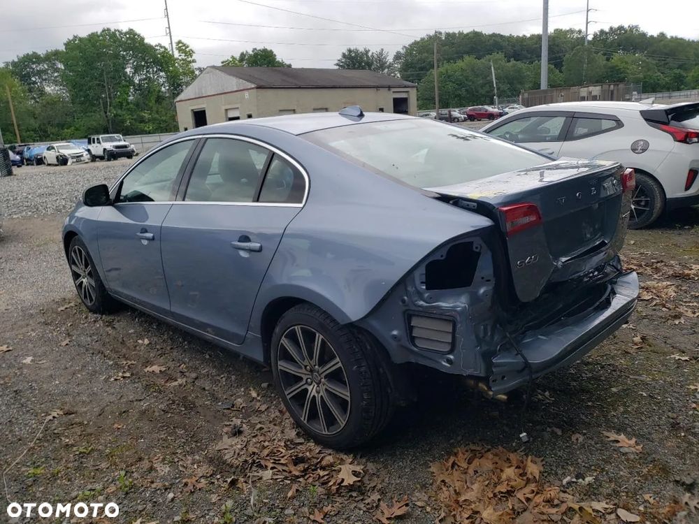 Volvo S60 - 6