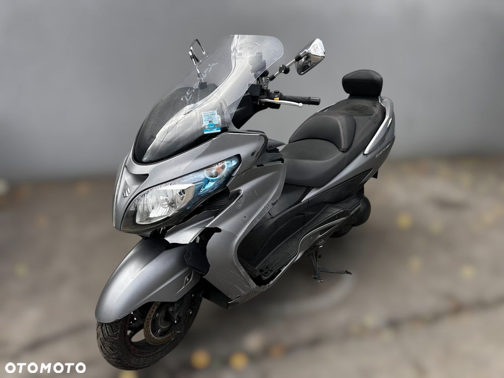 Suzuki Burgman - 5