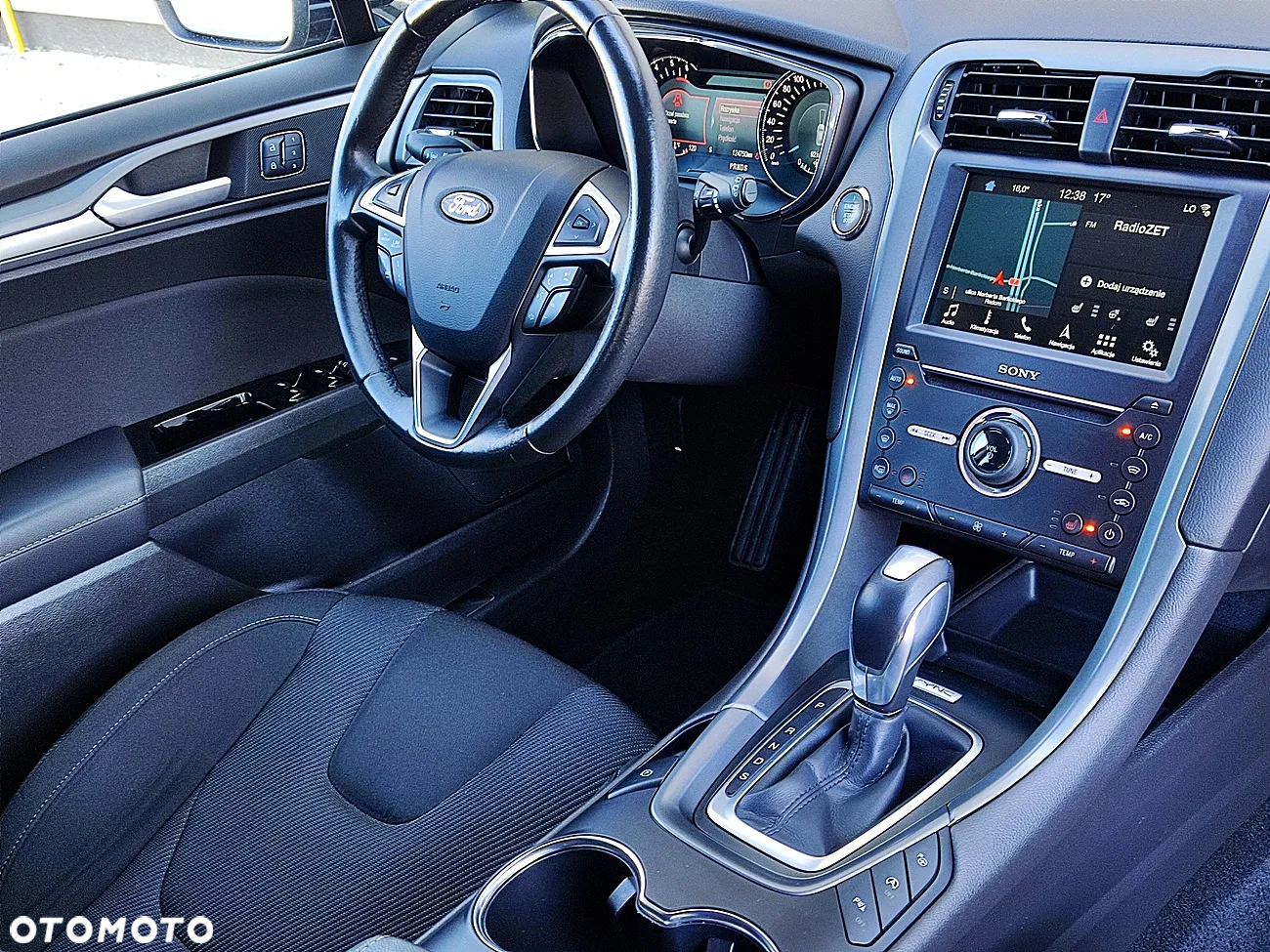 Ford Mondeo 2.0 TDCi Start-Stopp PowerShift-Aut Business Edition - 36