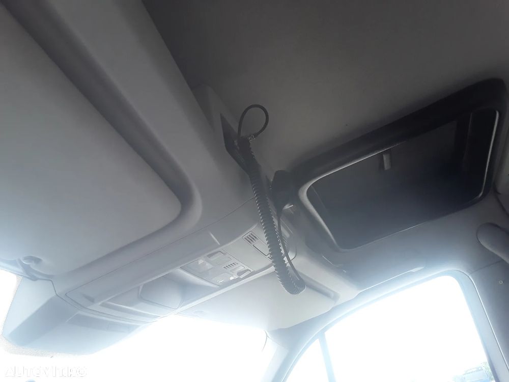 Volkswagen Crafter - 8