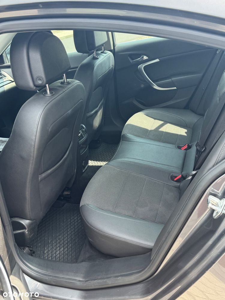 Opel Insignia 2.0 CDTI Cosmo - 11