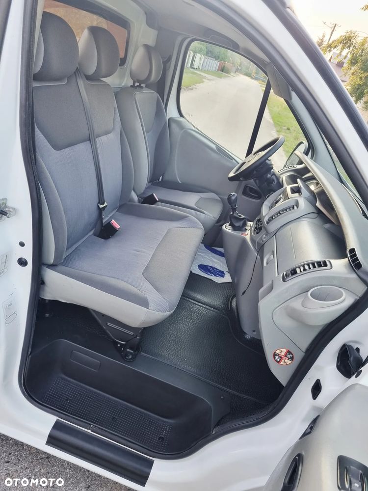 Opel Vivaro - 28