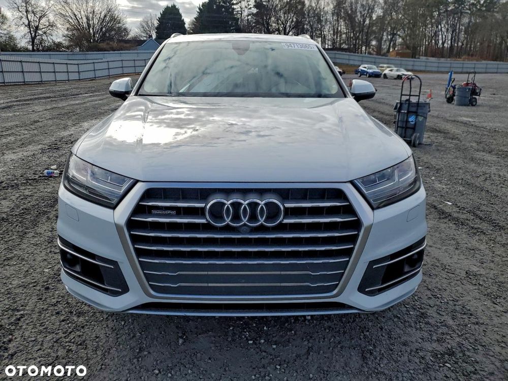 Audi Q7 - 2