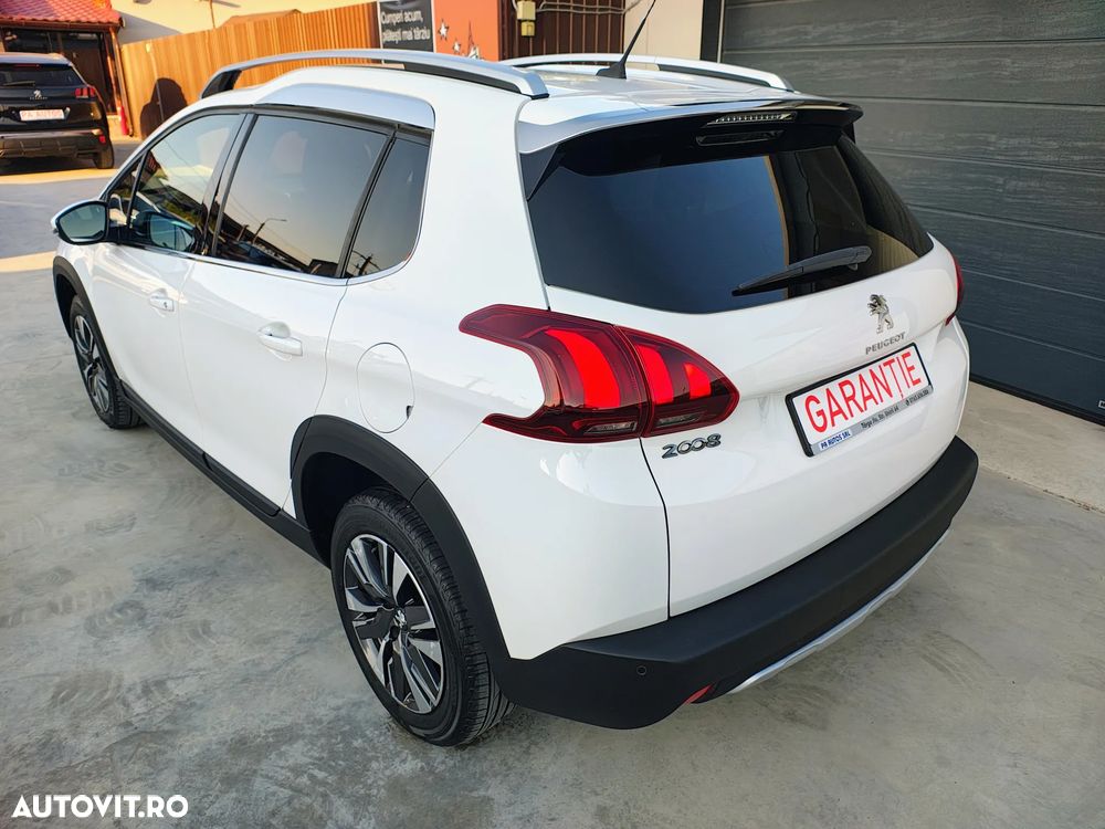 Peugeot 2008 PureTech 110 Stop&Start Allure - 4