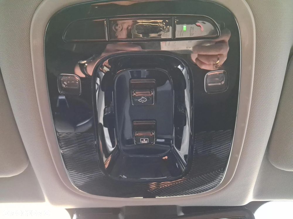 Chery Tiggo 8 1.5 T-GDI Super Hybrid Prestige DCT - 36