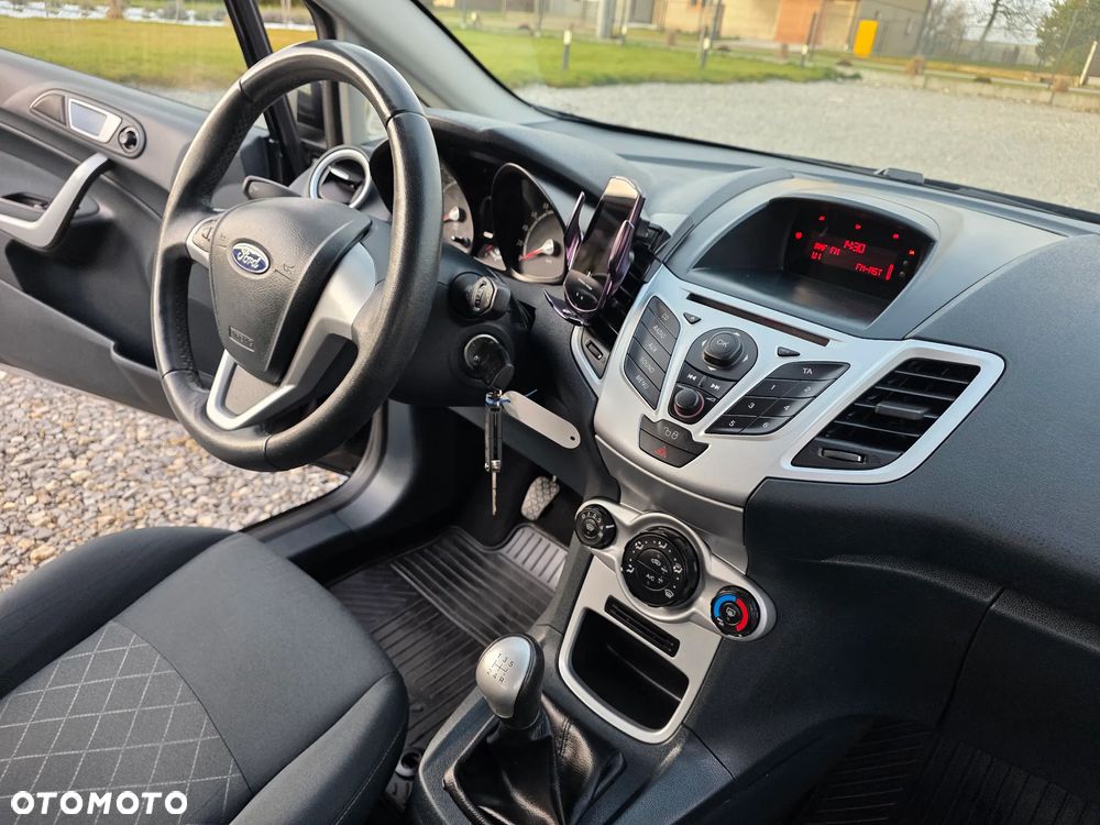Ford Fiesta 1.25 Ghia EU5 - 14