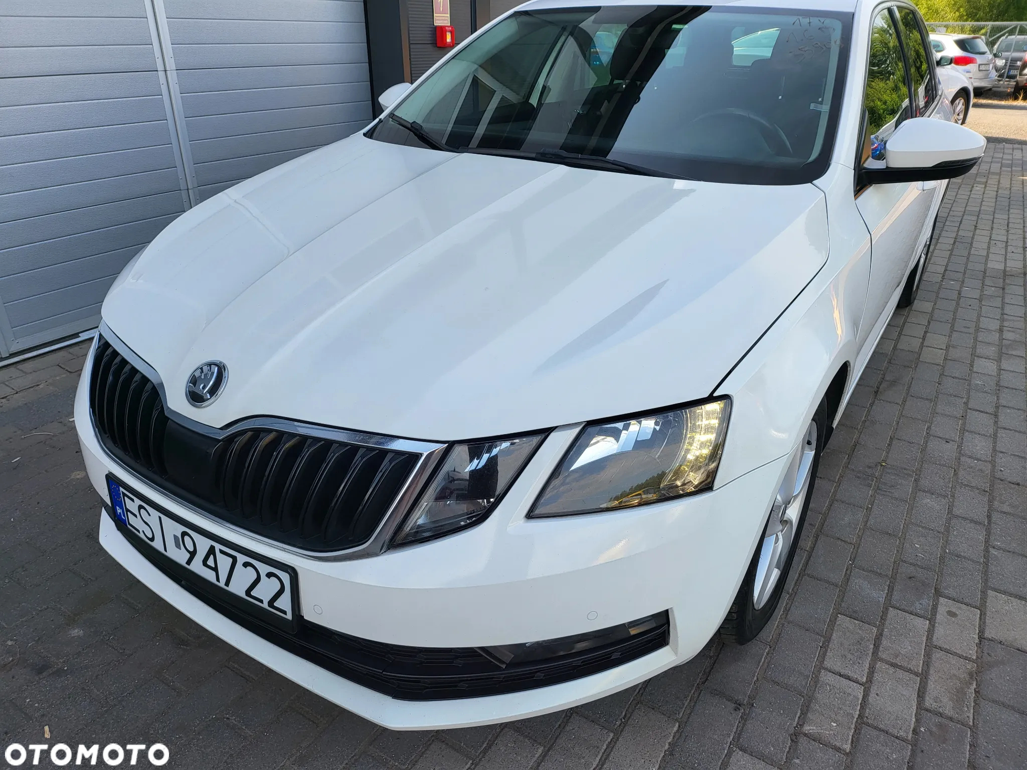 Skoda Octavia 1.6 TDI DSG Style - 38