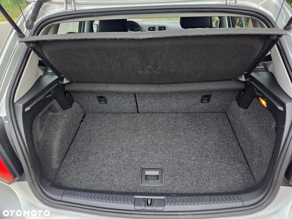 Volkswagen Polo - 16
