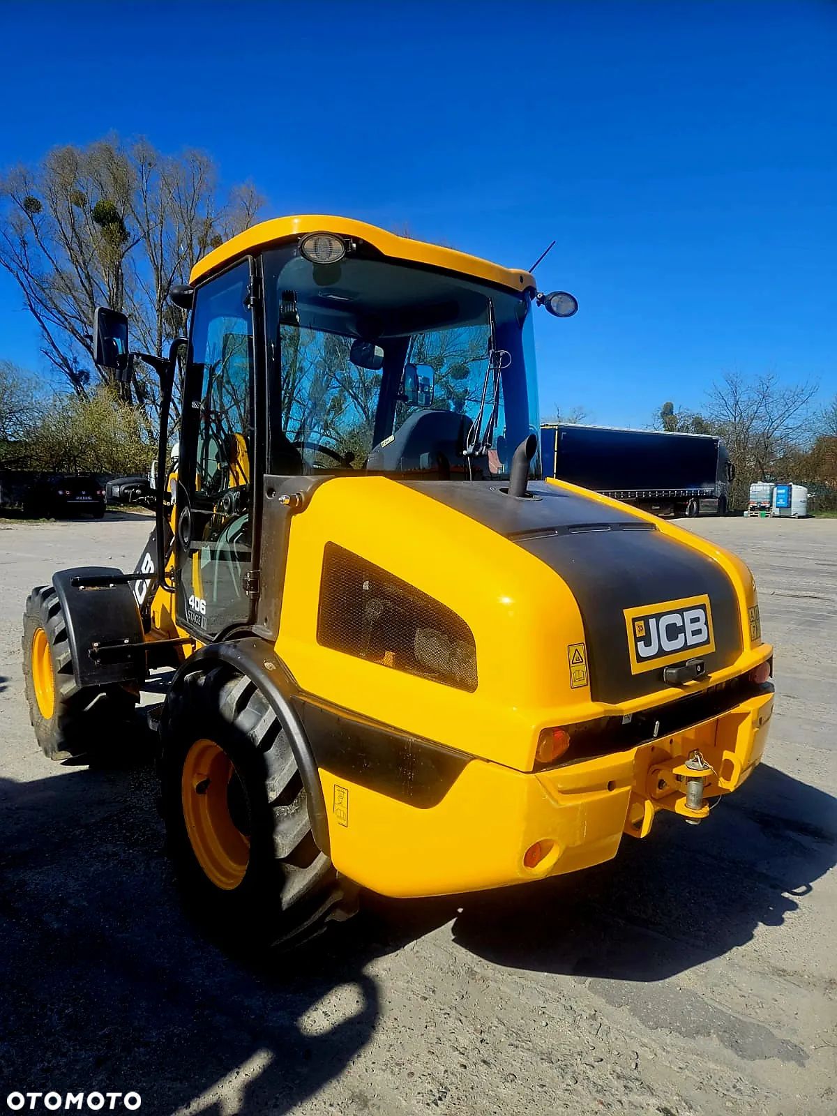 JCB 406 - 1