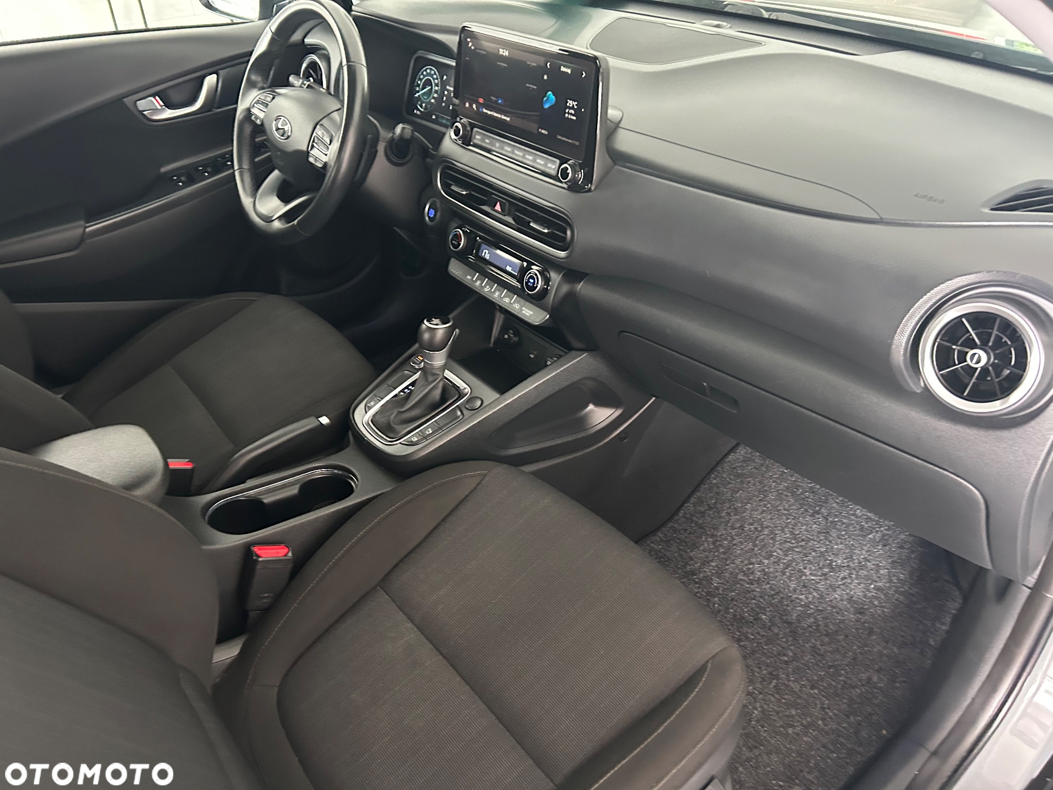 Hyundai Kona 1.6 GDI DCT Hybrid Premium - 28
