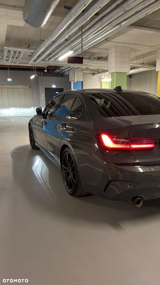 BMW Seria 3 330i xDrive - 7