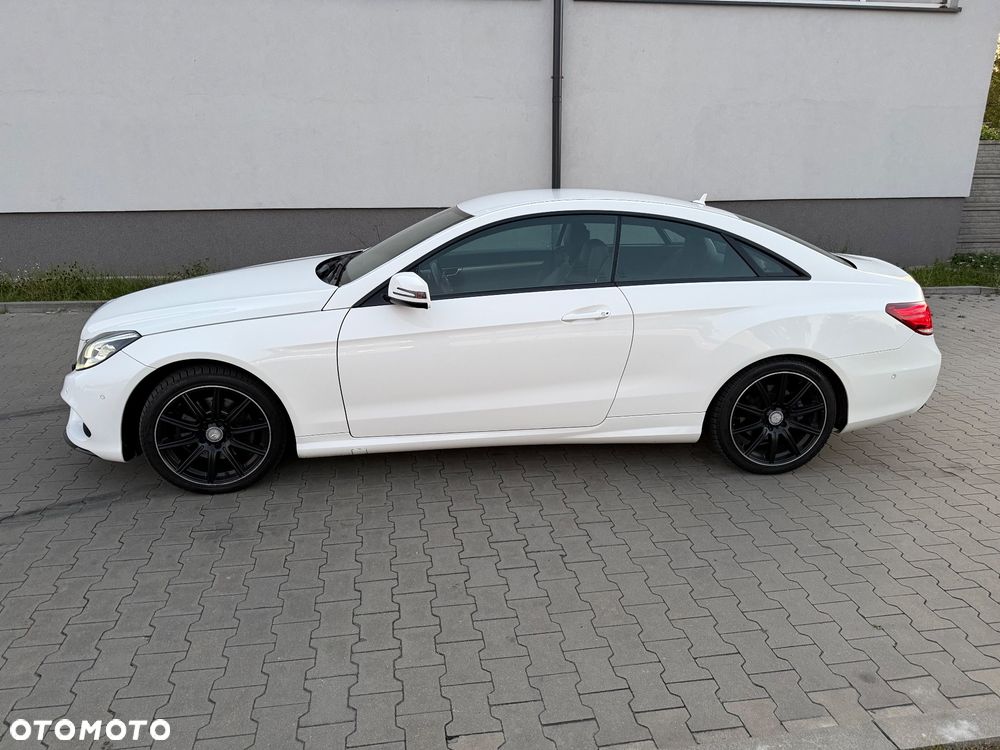 Mercedes-Benz Klasa E 250 7G-TRONIC - 25