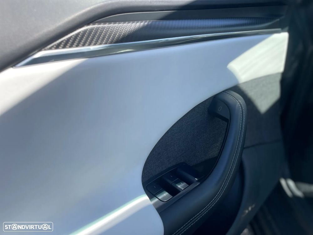 Tesla Model S Plaid AWD - 29