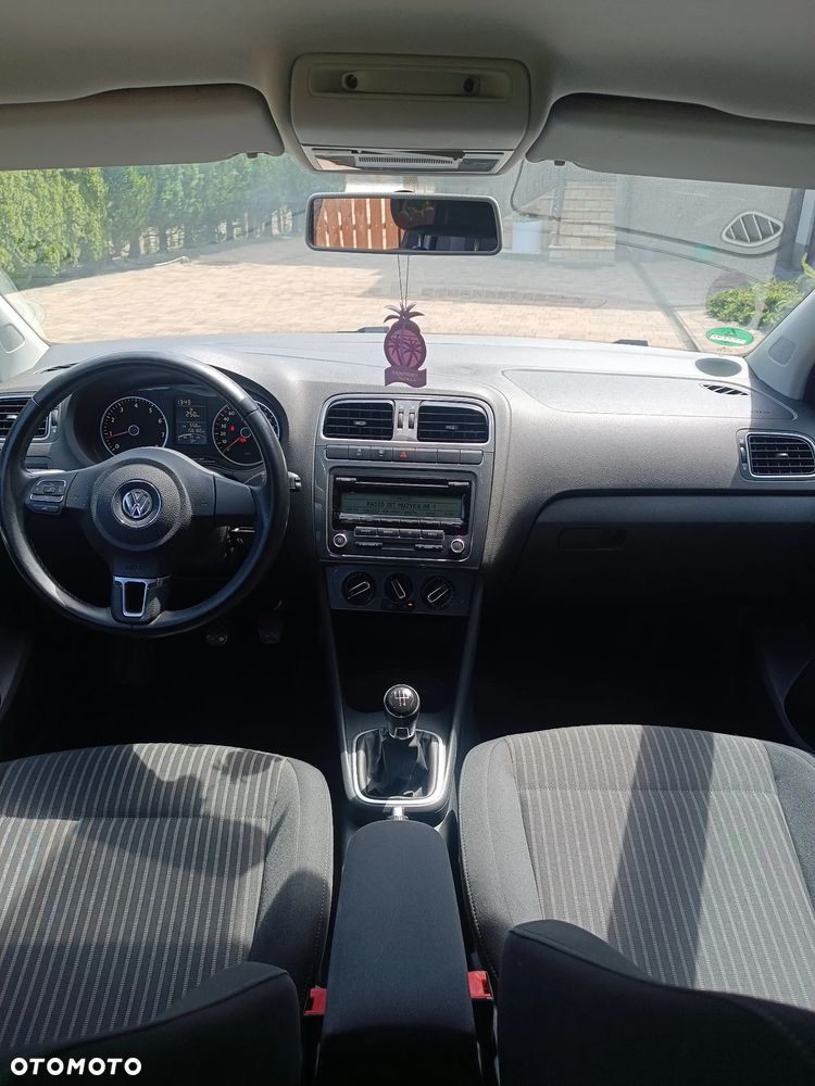 Volkswagen Polo 1.4 16V Comfortline - 9