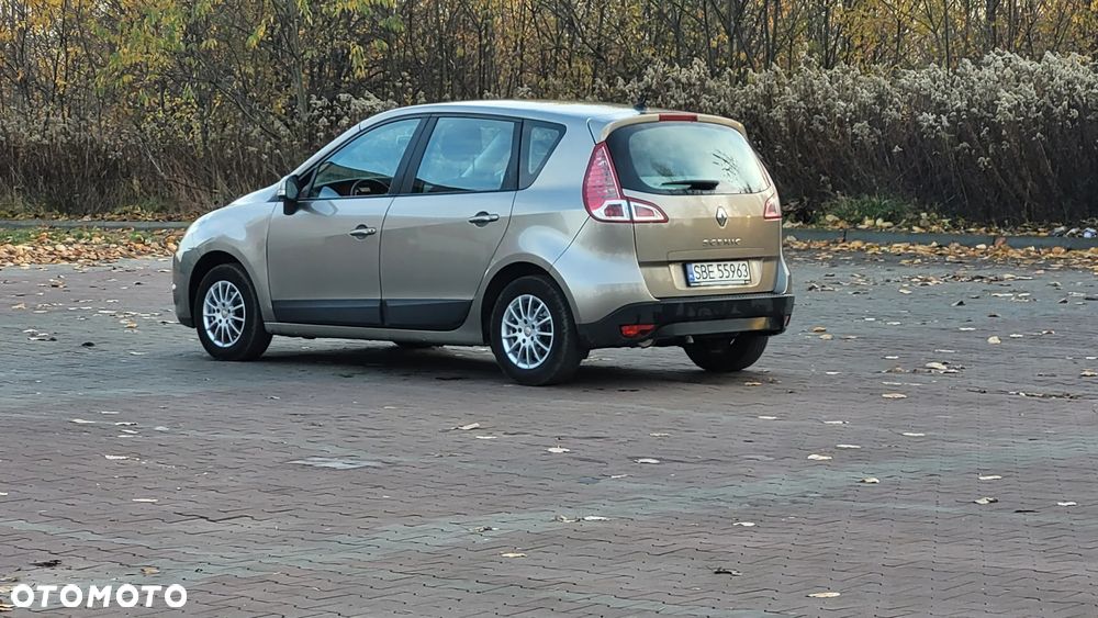 Renault Scenic - 12