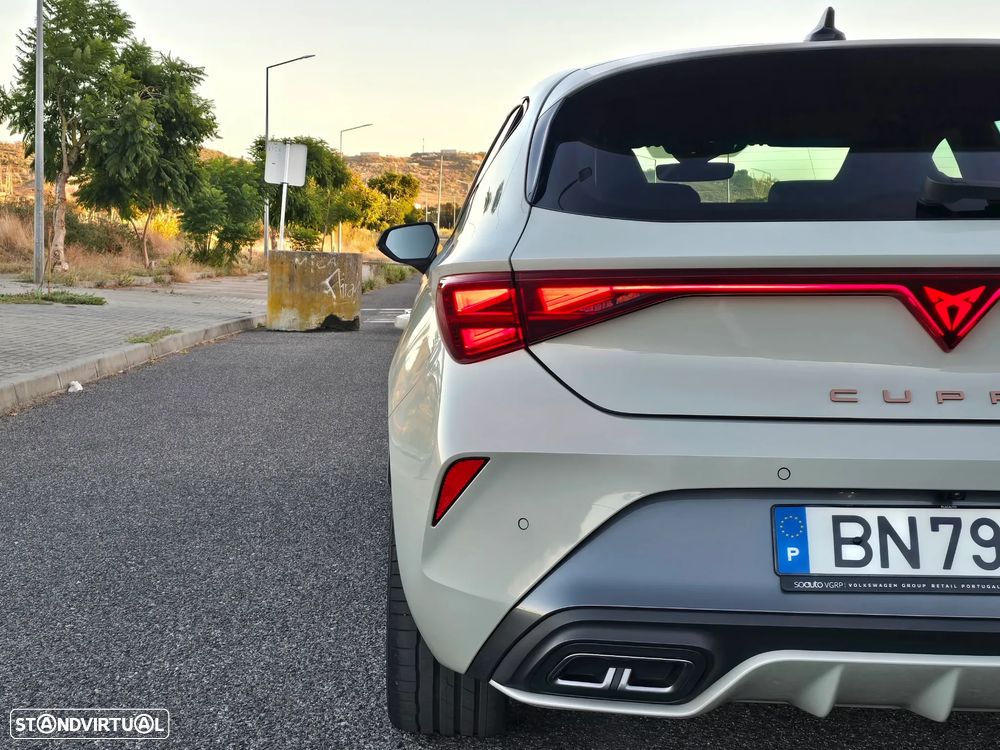 Cupra Leon 1.5 eTSI DSG - 11
