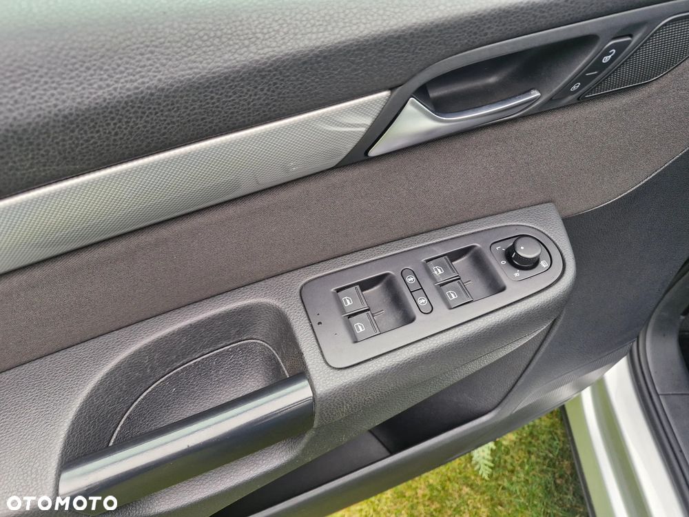 Volkswagen Sharan - 21