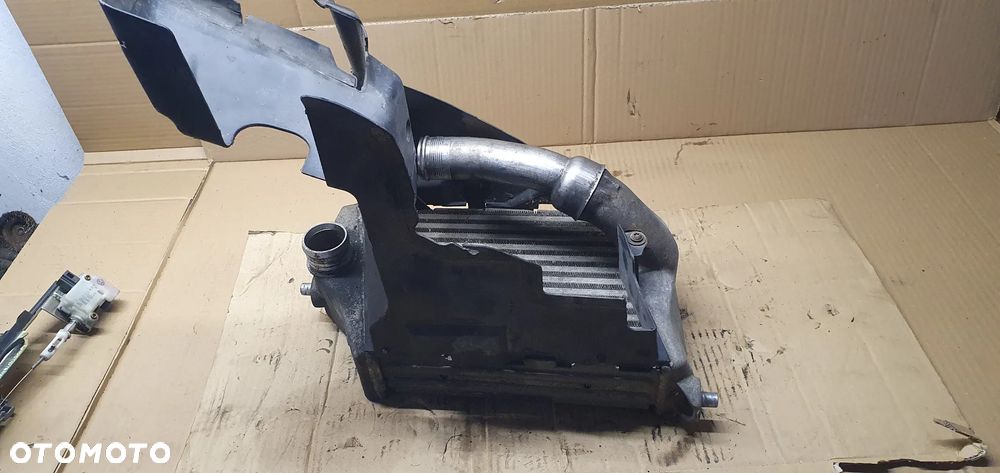 Intercooler chłodnica intercoolera Audi A8 D3 4E0145806G 4E0117336F - 4
