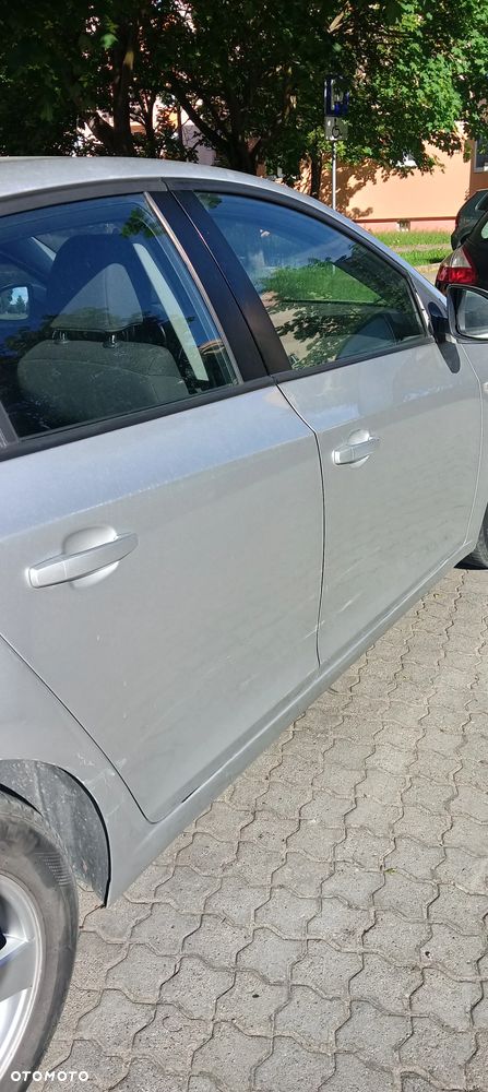 Chevrolet Cruze 1.6 LS+ - 8