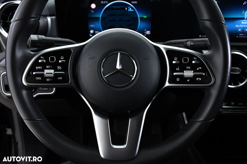 Mercedes-Benz CLA 200 - 18