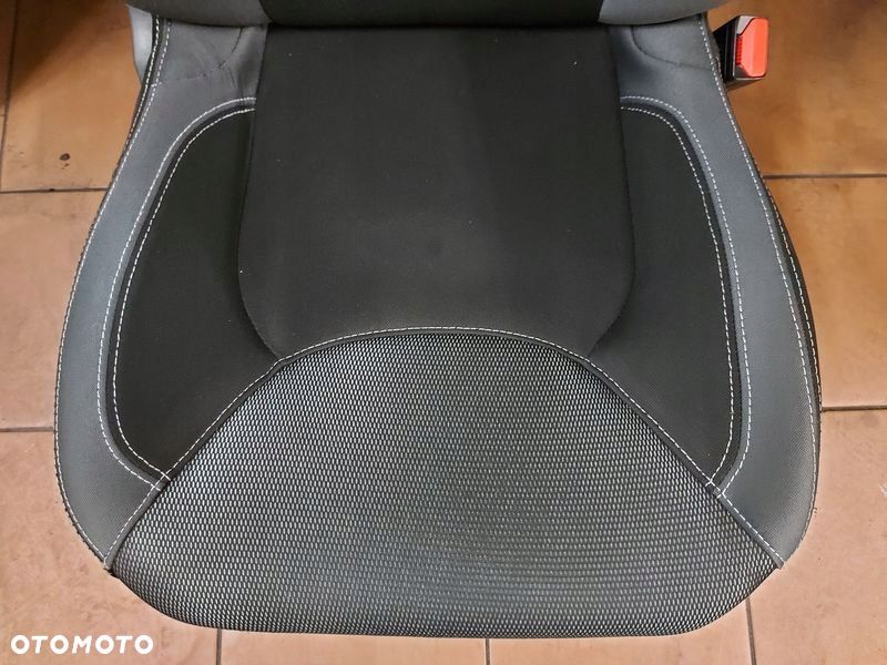 RENAULT CLIO IV 4 LIFT FOTEL PASAŻERA PRAWY PRZÓD - 3