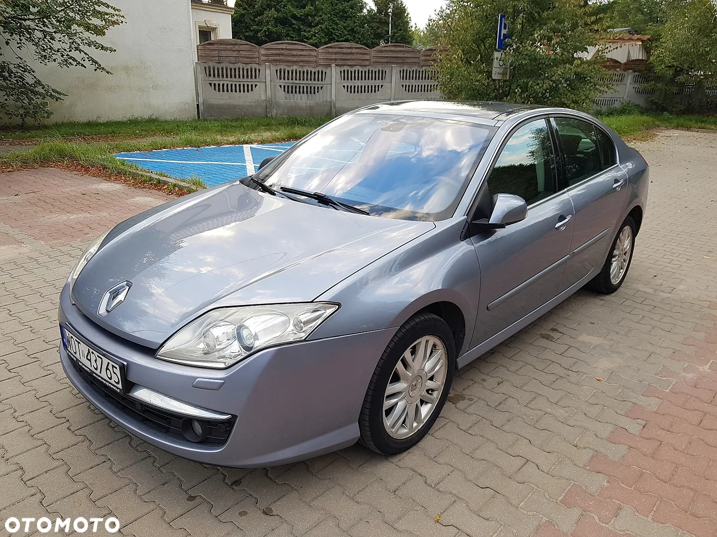 Renault Laguna dCi 150 FAP Initiale - 2